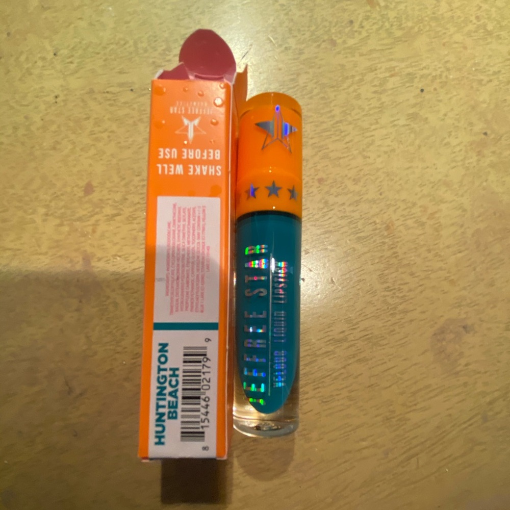 Jeffree Star Liquid lipstick “Huntington Beach”